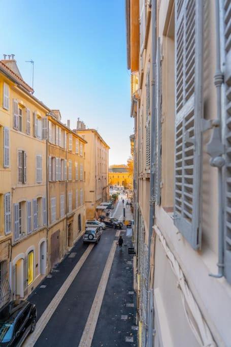 Spacieux Loft Aix-En-Provence Luaran gambar