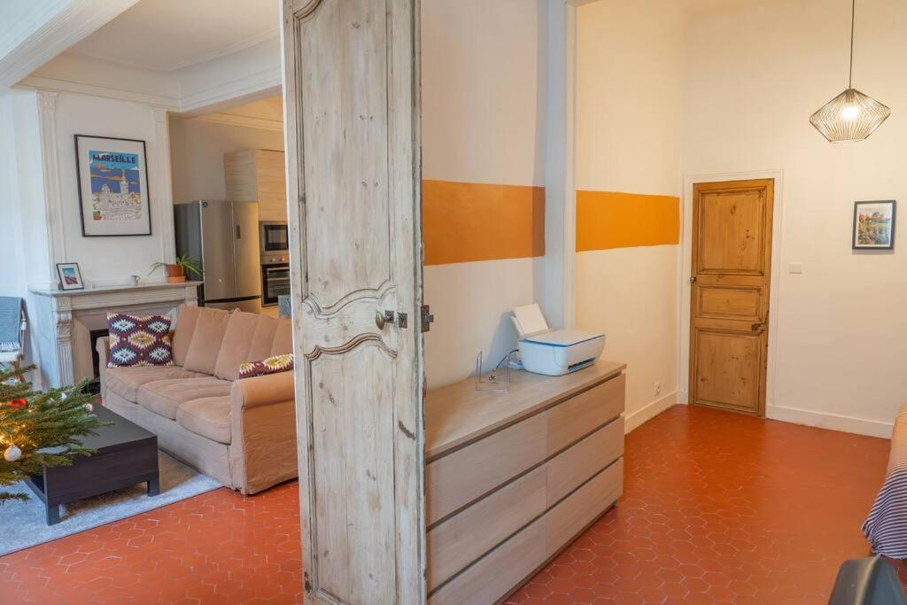 Spacieux Loft Aix-En-Provence Luaran gambar